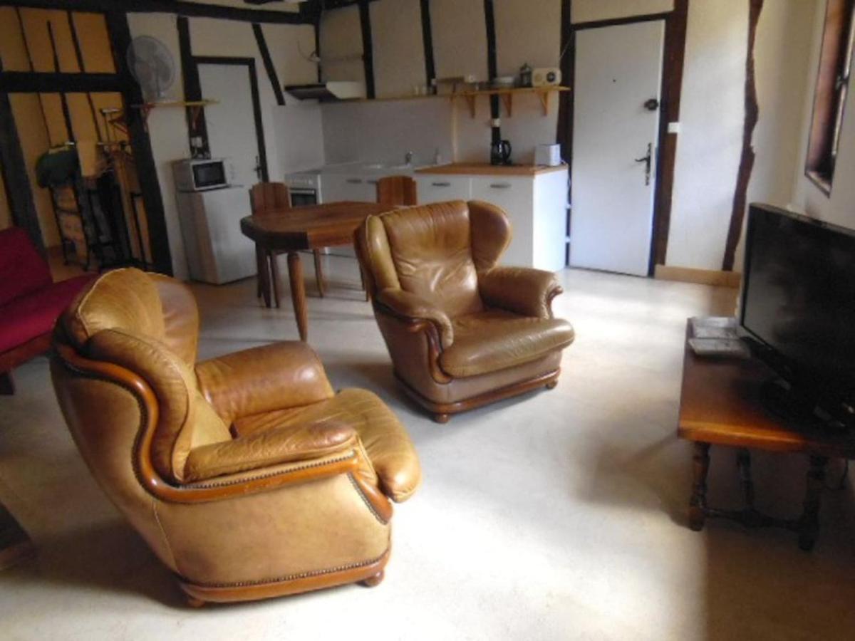 Apartment Le Trou Dans Le Uzerche